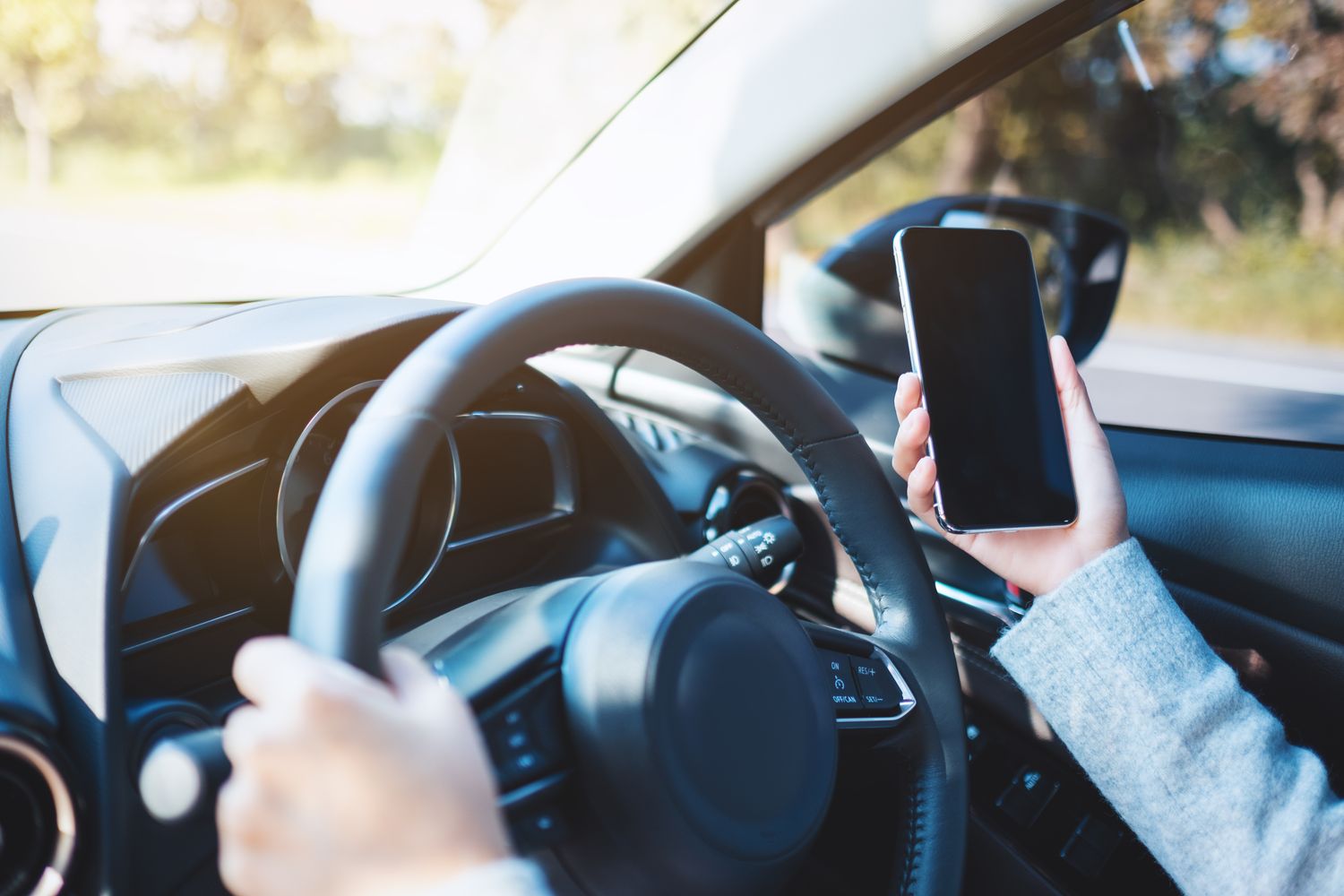 Fleet Drivers ‘Twice As Likely’ To Use Mobile Phones While Driving ...